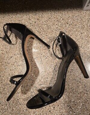 Stuart Weitzman The Nudistsong  Glossy Patent Leather Heels 8 Black